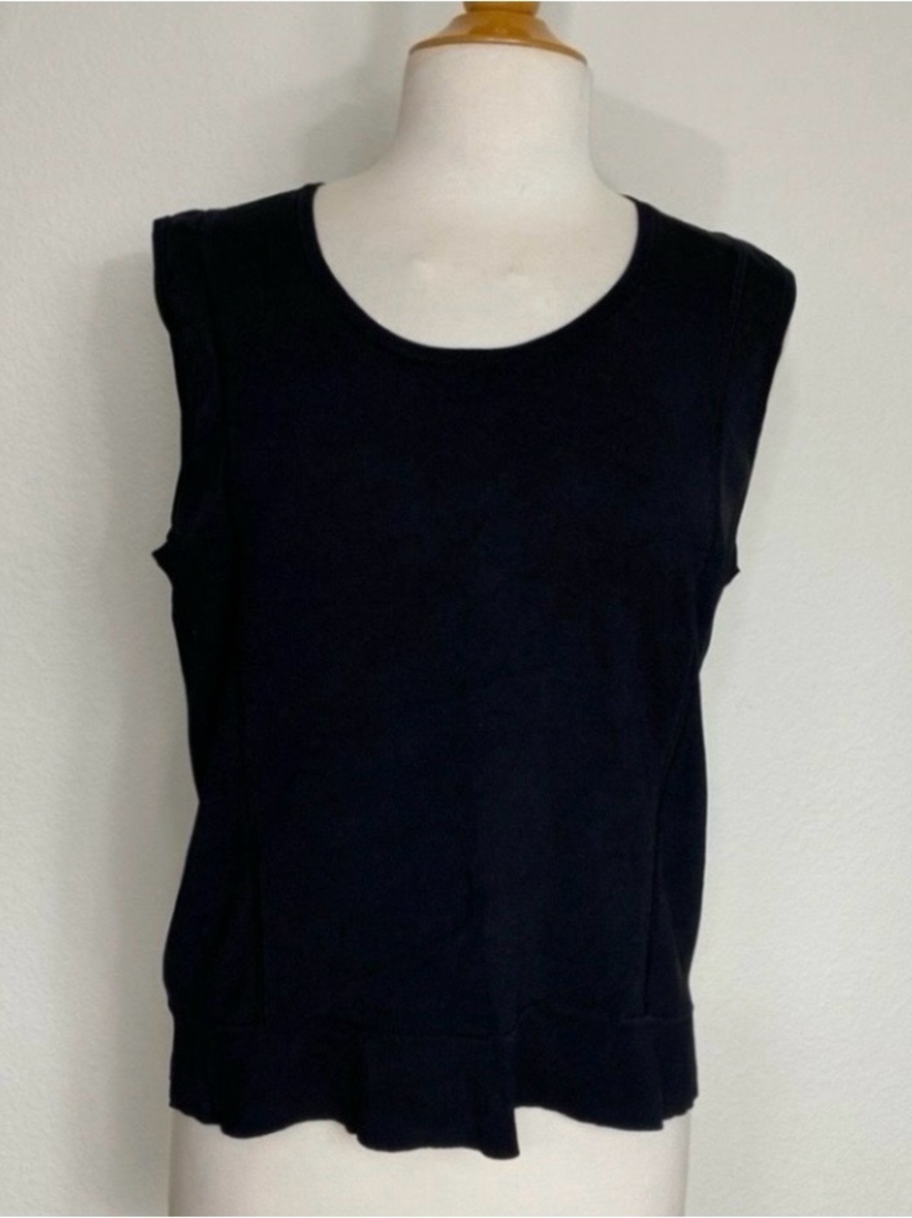 3/$25 Ann Taylor Black Scoop Sleeveless Silk Mix Stretch Knit Tank Top Size L